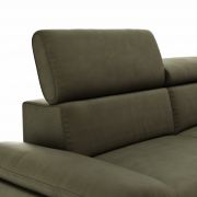Ecksofa Felipa – 2,5-Sitzer mit Longchair rechts inkl. Kopfteil verstellbar, Leder, Olive