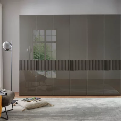 Drehtürenschrank – B ca. 300 cm, Querriegel mit Lamellen, Gals Havanna