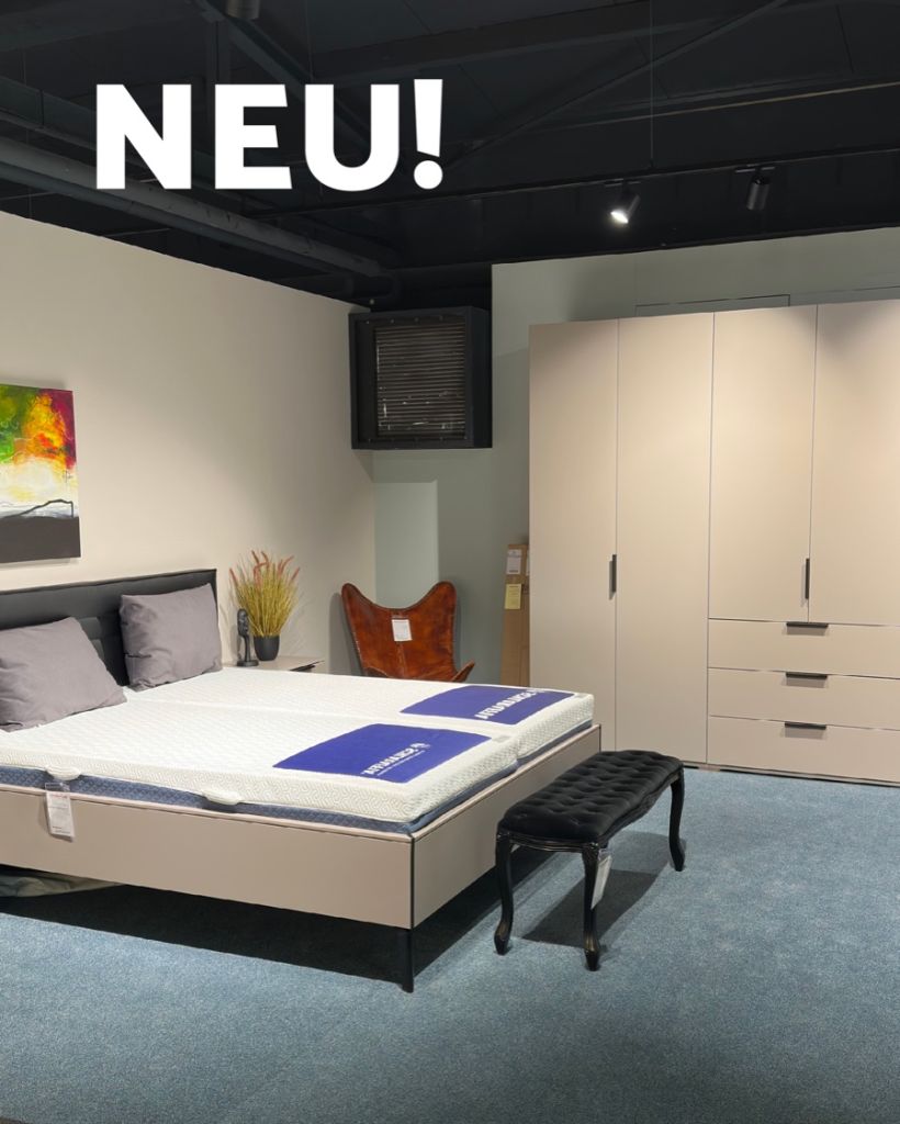 03_Schlafzimmer_Bett_Schrank