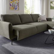 Ecksofa Leona – 3-Sitzer mit Longchair rechts inkl. Sitzvorzug motorisch, Stoff, Braungrün