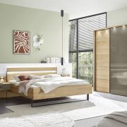 Schwebetürenschrank Lenoso – B. ca. 340 cm, Eiche massiv, Glas, Graubraun