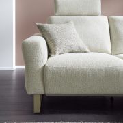 Ecksofa Leona – 2,5-Sitzer mit Ecke rechts inkl. Relaxfunktion motorisch, Stoff, Creme