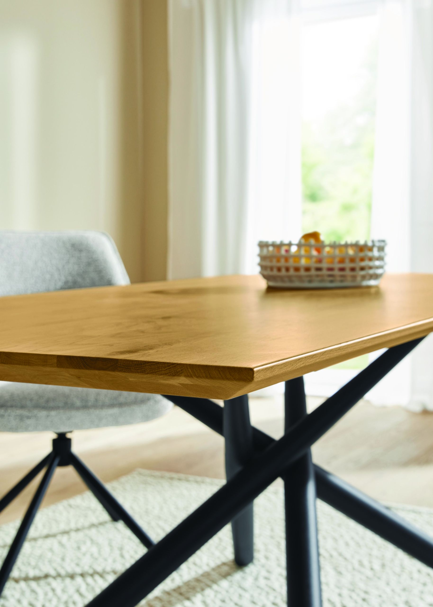 Esstisch Tineo – LB ca. 180 x 90 cm, Charaktereiche massiv